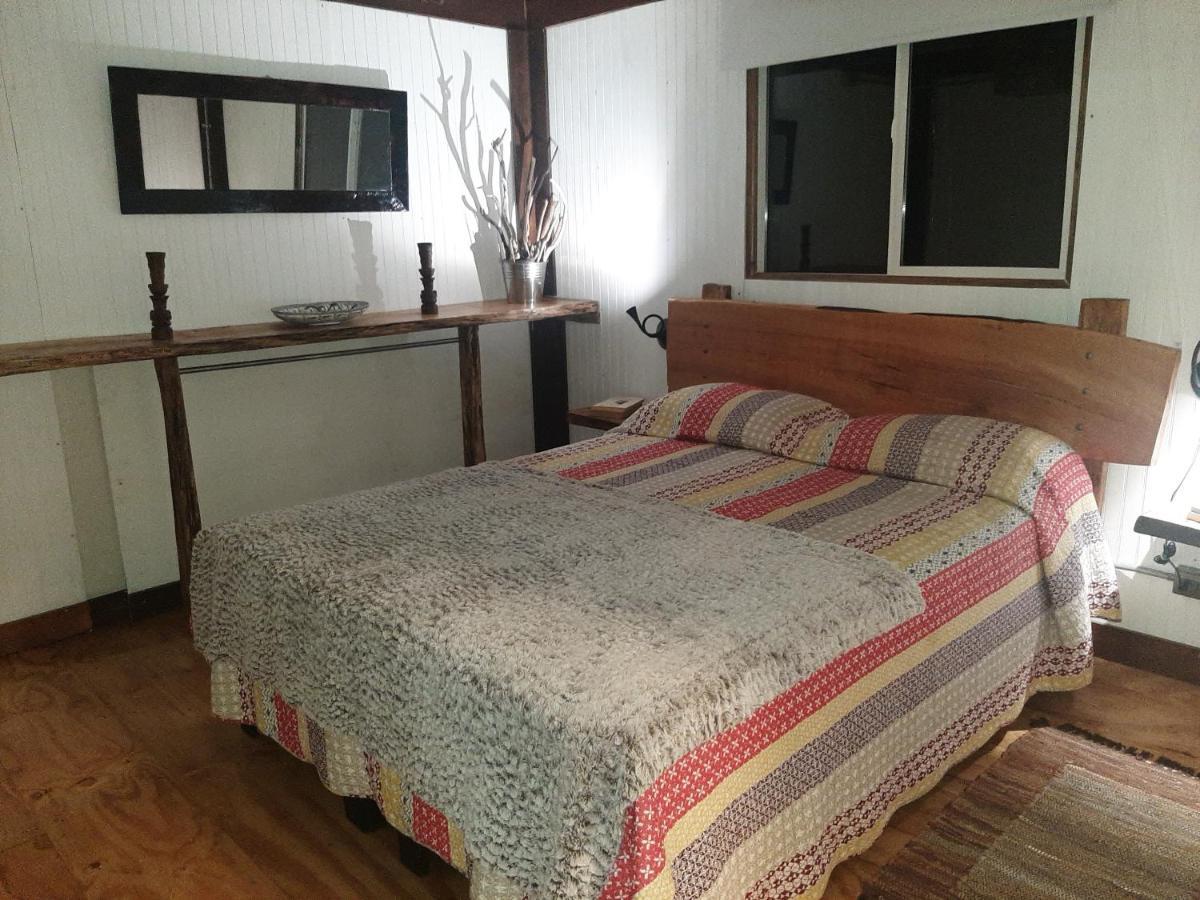 Hostal La Minga Чайтен Экстерьер фото