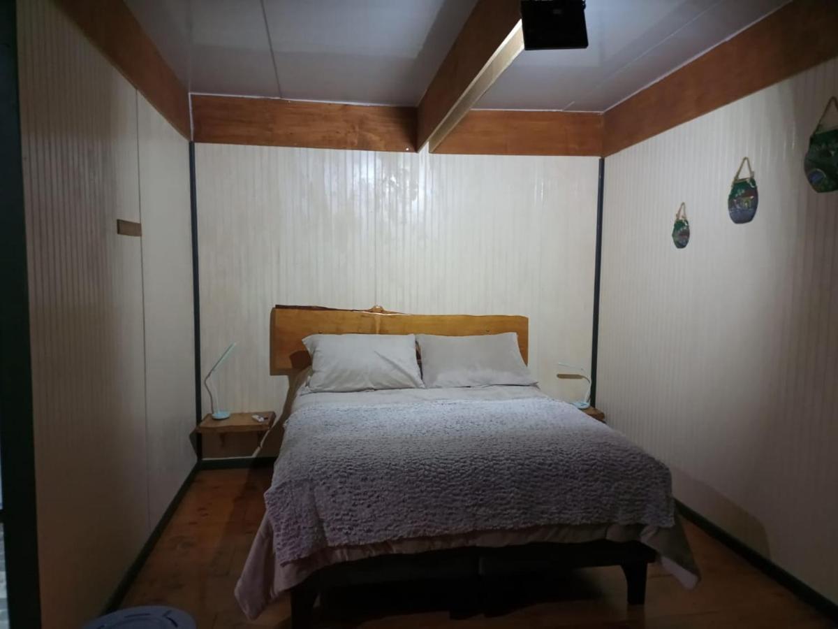 Hostal La Minga Чайтен Экстерьер фото